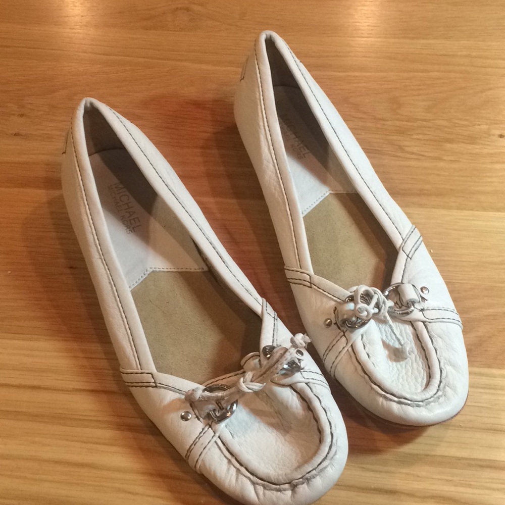 Michael Kors Cream Leather Moccasin Flats with Silver-Tone Hardware